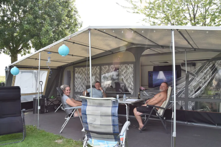Camping Brielle kampeerplaats Spronsen 10
