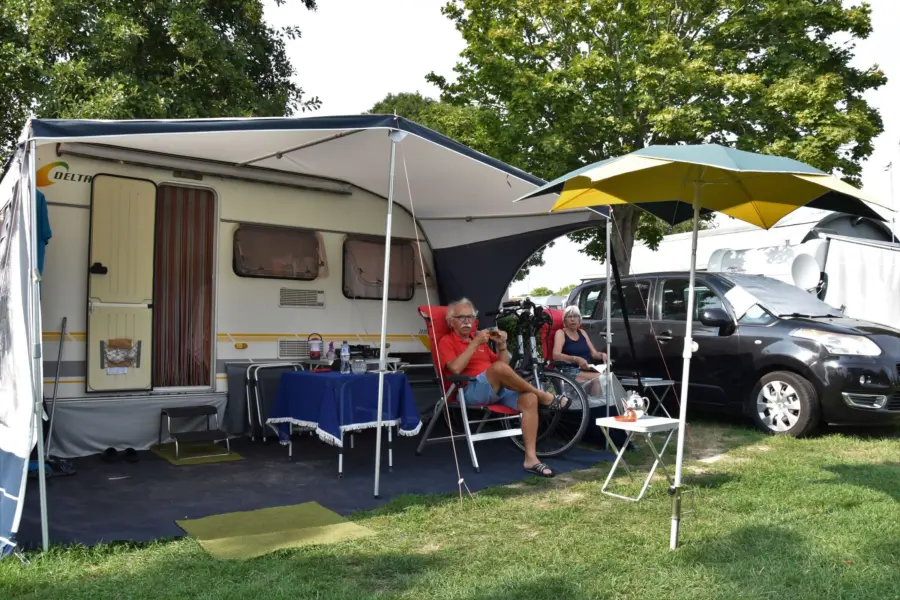 Camping Brielle kampeerplaats Spronsen 17